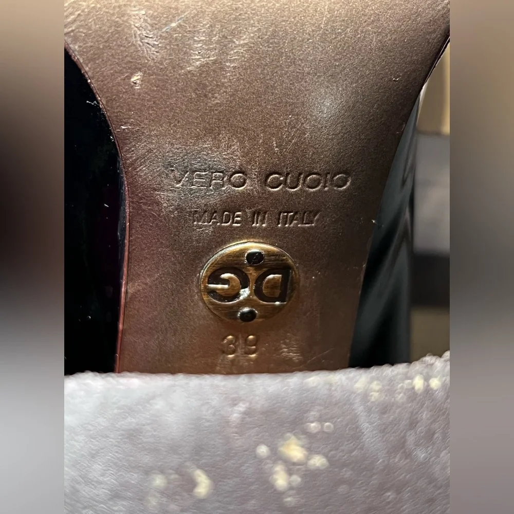 Dolce Gabbana Brown Patent Leather w‎ Gold Penny Loafer Pumps Heels Size 39 - Picture 10 of 12